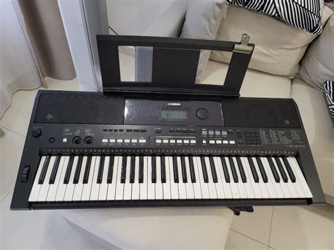 Yamaha Keyboard, Hobbies & Toys, Music & Media, Musical Instruments on ...