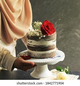 2 Hundred Mini Naked Cake Royalty Free Images Stock Photos Pictures