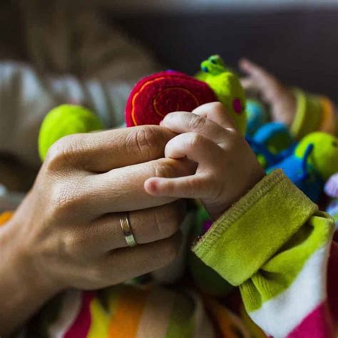 How Do Rattles Help Babies Develop? - Baba Me