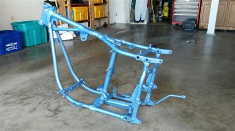 72 SHOVELHEAD CUSTOM Painting The Frame