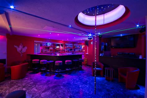 Kiss Bar • Kontaktbar Cabaret And Smoking Bar • Bielbienne