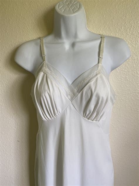 Vintage Lingerie S Vanity Fair Classic Ivory Nylo Gem