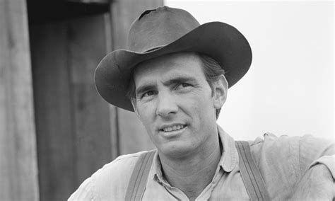 Exactly Why Dennis Weaver Left The Gunsmoke Series The Artistree