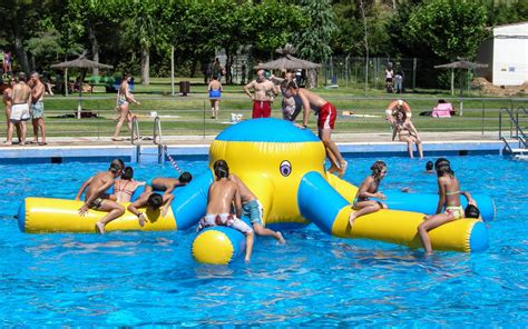 Hinchables Acuáticos para piscina Espectáculos Tomás Organización