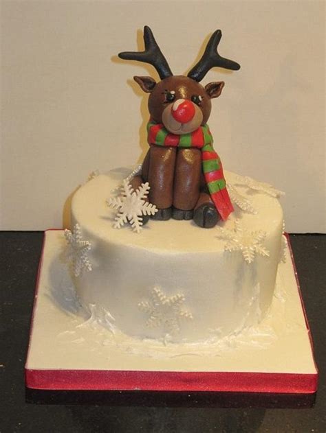 Rudolph The Red Nosed Reindeer Cake By D And K Creative Cakesdecor