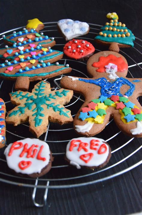 Biscuits De Noël Aux Fruits Secs à Décorer