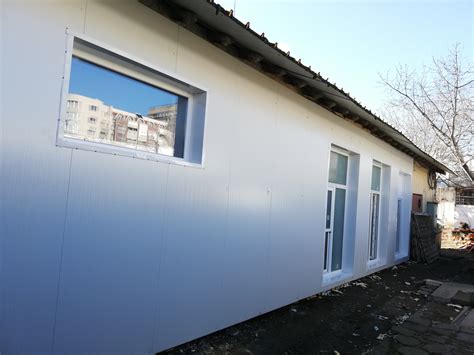 Метални конструкции със сандвич панели - Метал пласт 2012