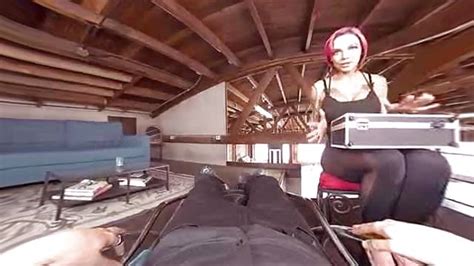 Vrbangers Milf Fucked Hard By Her Costumer Porn