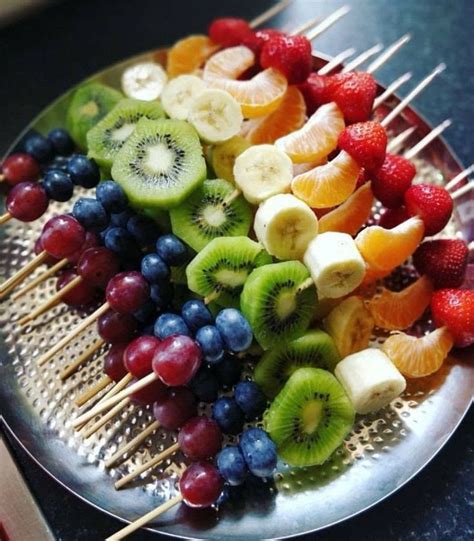 Obstspieße in 2024 Fruit kebabs Catering ideas food Fruit platter