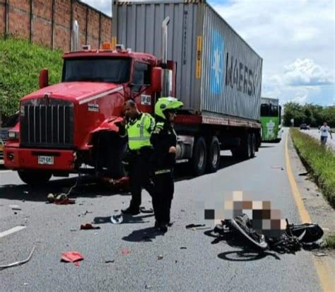 Impactante Accidente En La V A Cerritos Cartago Motociclista Pierde La