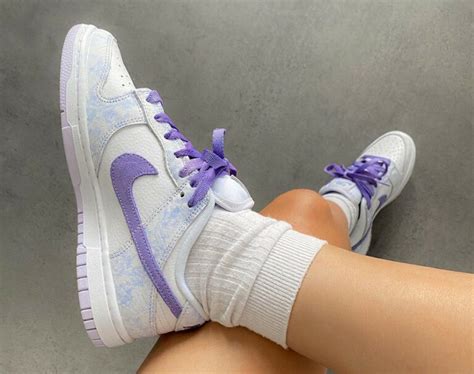 Que Vaut Les Nike Wmns Dunk Low Og Uv Purple Pulse Yellow Strike