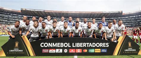 vice campeonato da Libertadores Athletico recebe premiação