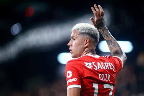 El video del gol de Enzo Fernández en la victoria de Benfica ante