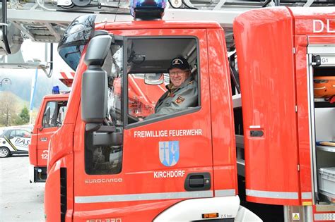 Am 16 11 Ankunft Der Neuen Drehleiter DLK 23 12 Freiwillige Feuerwehr