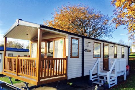 Swift Bordeaux 6 Berth Static Caravan Hire Potter Heigham From 0 Night