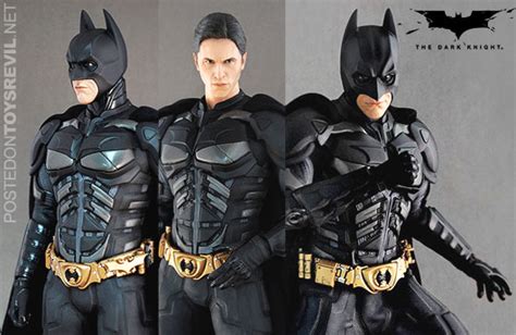 1/6 Batman (Dark Knight Suit Version) from Hot Toys