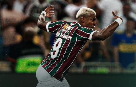 Fluminense bate o Boca Juniors na prorrogação e conquista a