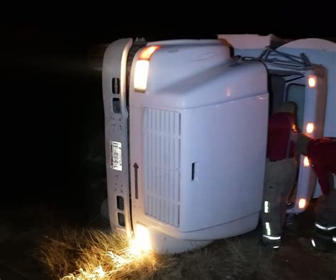 Muere Conductor De Pipa De Agua Al Perder El Control Y Volcar En Lerdo