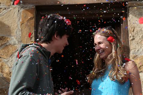 Bild Zu Asa Butterfield Den Sternen So Nah Bild Britt Robertson