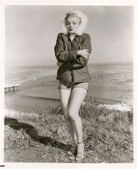 Vintage Marilyn Monroe 8x10 Photo Still From Chilly Korean War Visit