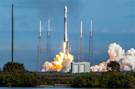 Spacex Falcon 9 Starlink 4