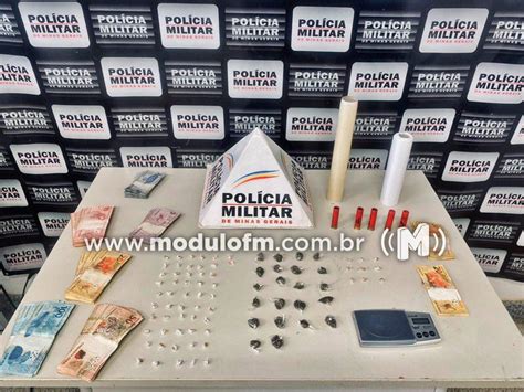 Quatro Pessoas São Presas Com Drogas E Mais De R 5 Mil Em Patrocínio