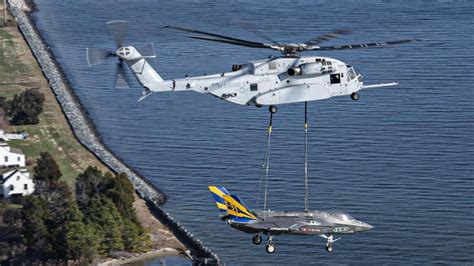 Marines New Ch 53k Helicopter Transports F 35 Airframe Between Test