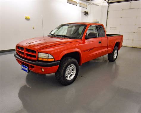 Pre Owned 2001 Dodge Dakota SLT SB 4WD