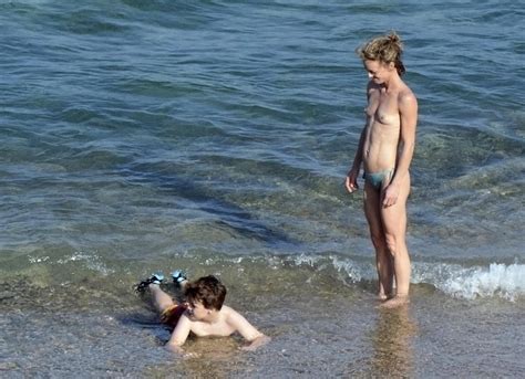 Naked Vanessa Paradis Added By Jyvvincent