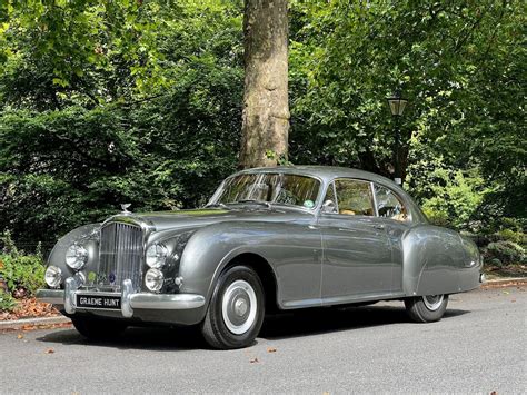 1954 BENTLEY R TYPE CONTINENTAL MULLINER SPORT SALOON WITH SUNROOF