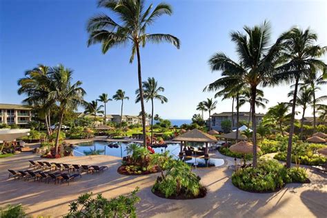 7 Luxurious Kauai Resorts for an Epic Hawaiian Vacation