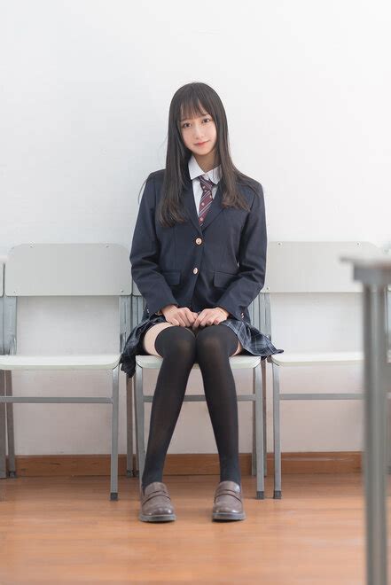 KimemeOwO 木绵绵OwO No JK黑丝 KimemeOwO 木绵绵OwO No JK黑丝 Porn Pic