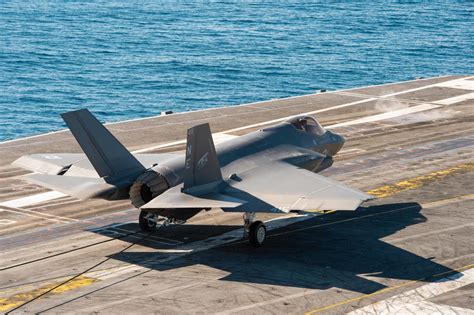 DVIDS - Images - USS Carl Vinson (CVN70) Conducts Flight Operations [Image 5 of 8]