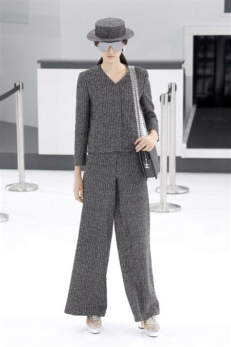 Chanel Ready To Wear Fashion Show Collection Spring Summer 2016