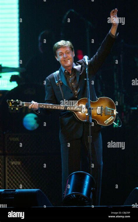 Sir Paul McCartney Beatles Stock Photo - Alamy