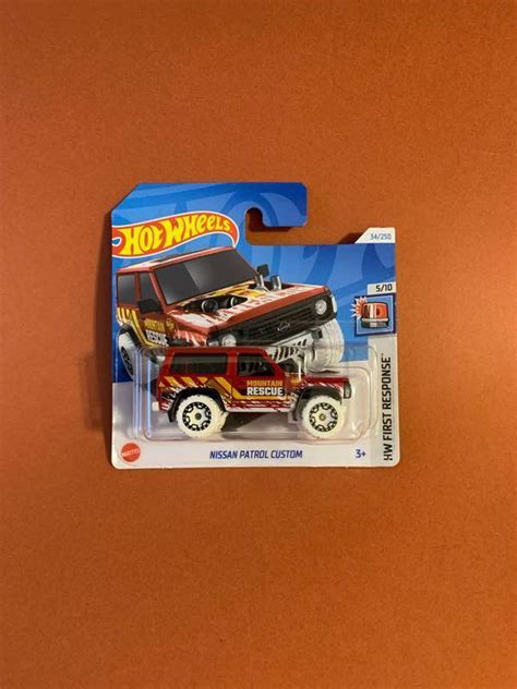 Машинка хот вілс ніссан nissan patrol custom hot wheels 2024 ціна 116 грн у каталозі Машинки