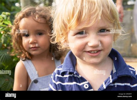 Blonde Jungen Fotos Und Bildmaterial In Hoher Aufl Sung Alamy