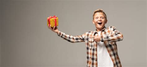 Что подарить мальчику 13 лет ? 150+ идей подарков мальчику 13 лет на ...