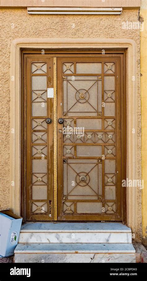 Saudi Arabian Doors Stock Photo Alamy