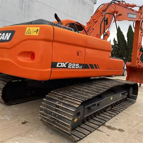 Top Quality Doosan Dx225 Crawler Excavator 22 Ton Dx225LC Dh220