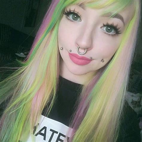 125 Cheek Piercings (Dimple) Ideas, Jewelry and Information