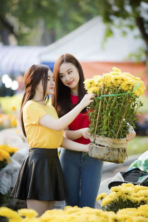 Sao hot girl Việt diện gì trong kỳ nghỉ Tết Ất Mùi