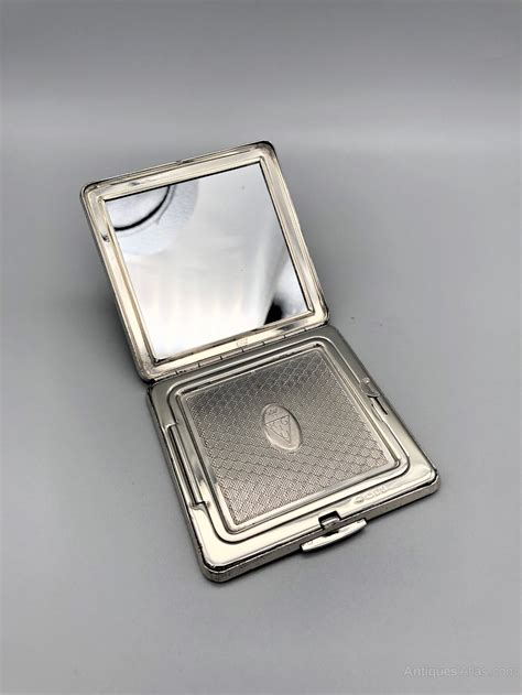 Antiques Atlas Vintage Silver Compact Kigu London 1965