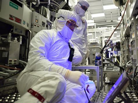 Intel хочет получить больше субсидий у Германии для постройки новой ...