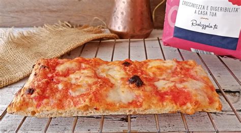 PIZZA IN TEGLIA ALLA ROMANA ASCIUTTA E CROCCANTE IL MONDO DI ADRY