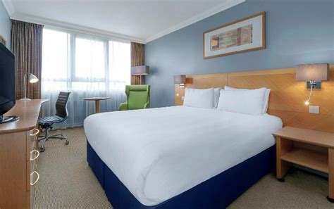 Holiday Inn London Kensington Forum, London | Book on TravelStay.com