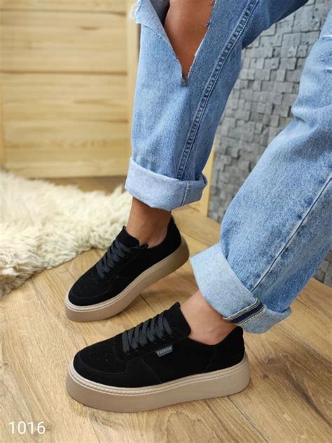 Кеды кроссовки на высокрй массивной подошве — цена 1150 грн в каталоге ...