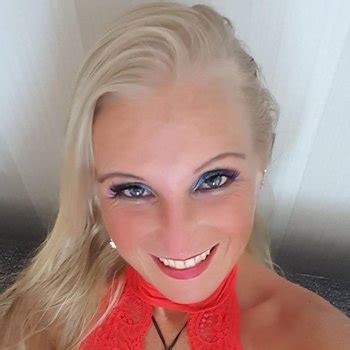 Lady Kacy Kisha Babe Page Watch This Adult Model On FreeOnes