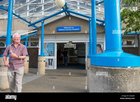 Entrance to the William Harvey Hospital, Ashford, Kent, uk Stock Photo ...