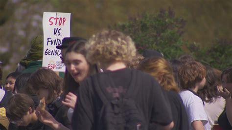 Western Washington high school students walk out over war in Gaza ...